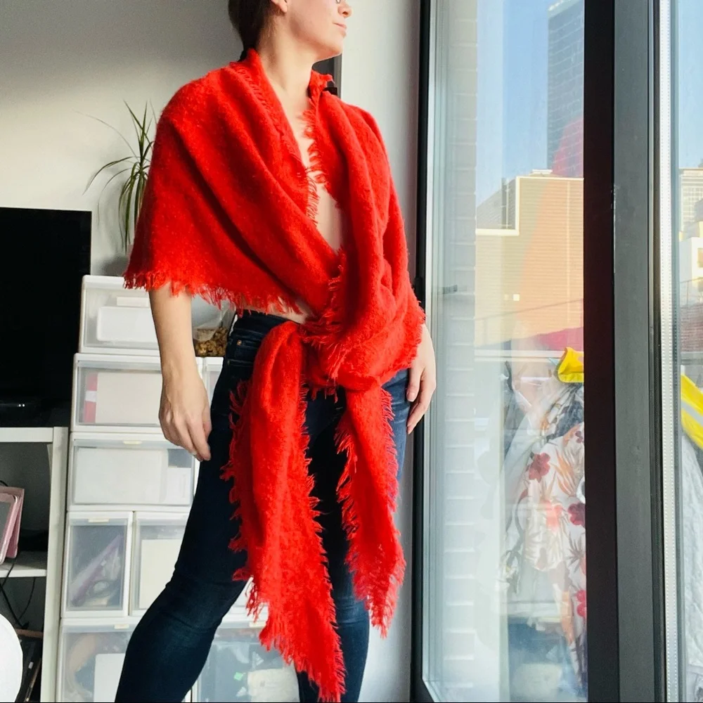 Anthropologie Fringed Long Soft Triangle Blanket Scarf - Picture 9 of 15